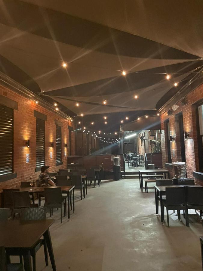 Royal Hotel Sea Lake Ngoại thất bức ảnh