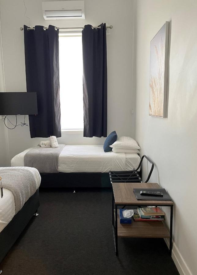 Royal Hotel Sea Lake Ngoại thất bức ảnh
